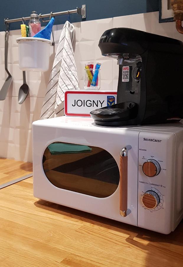 Agreable Petite Maison Proche Joigny Chamvres Exteriör bild